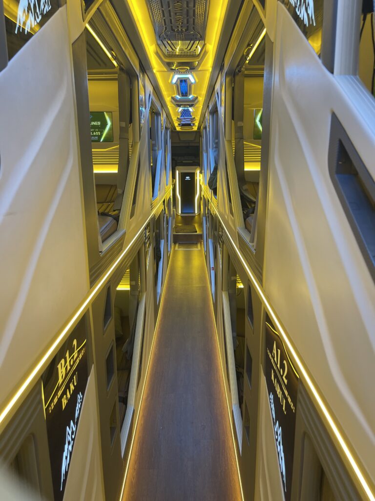 HK Sleeper Bus