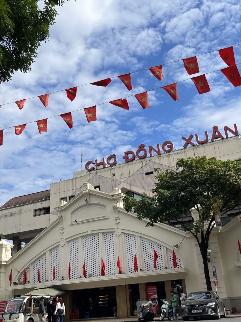 Chợ Đồng Xuân